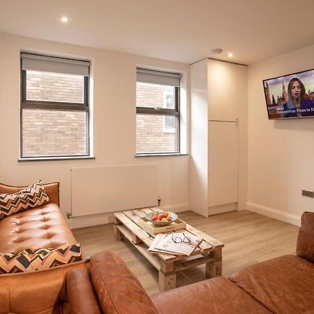 No 1 Wood Street Apartment Суиндън Екстериор снимка