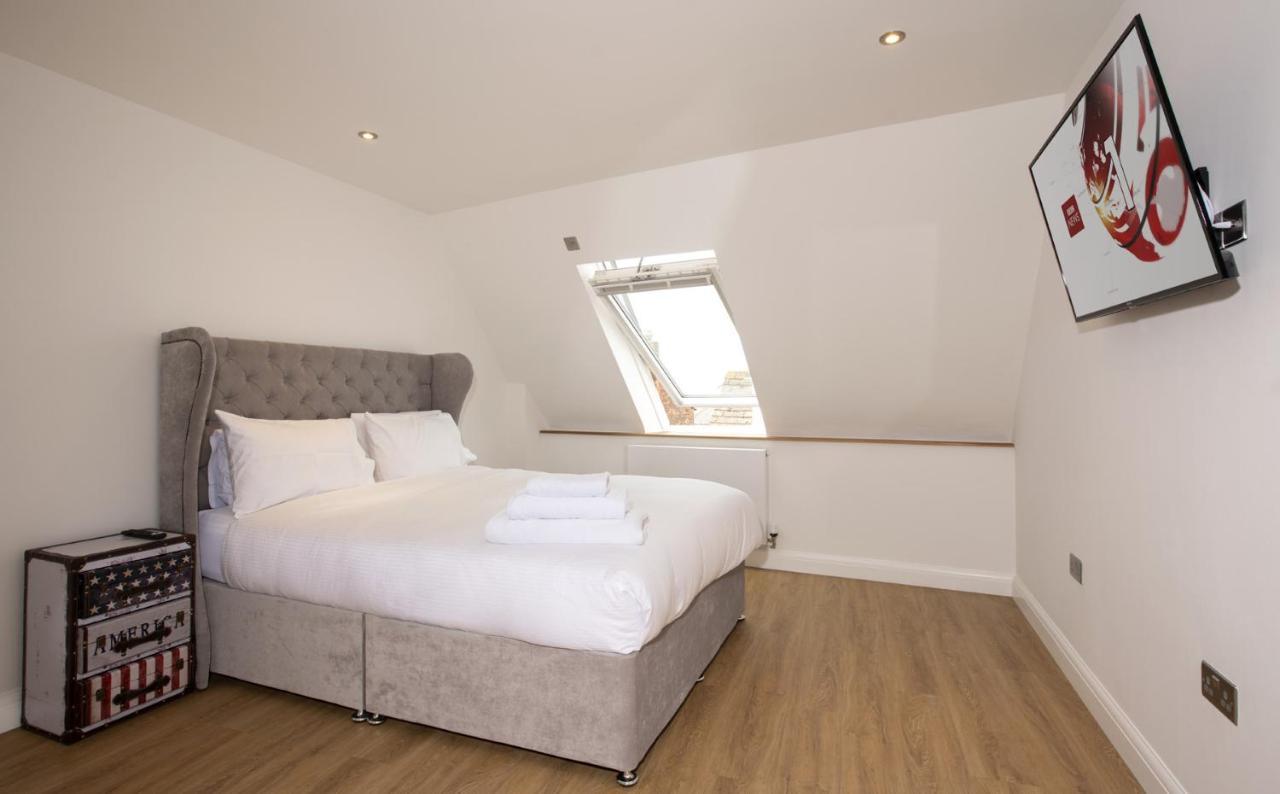 No 1 Wood Street Apartment Суиндън Екстериор снимка